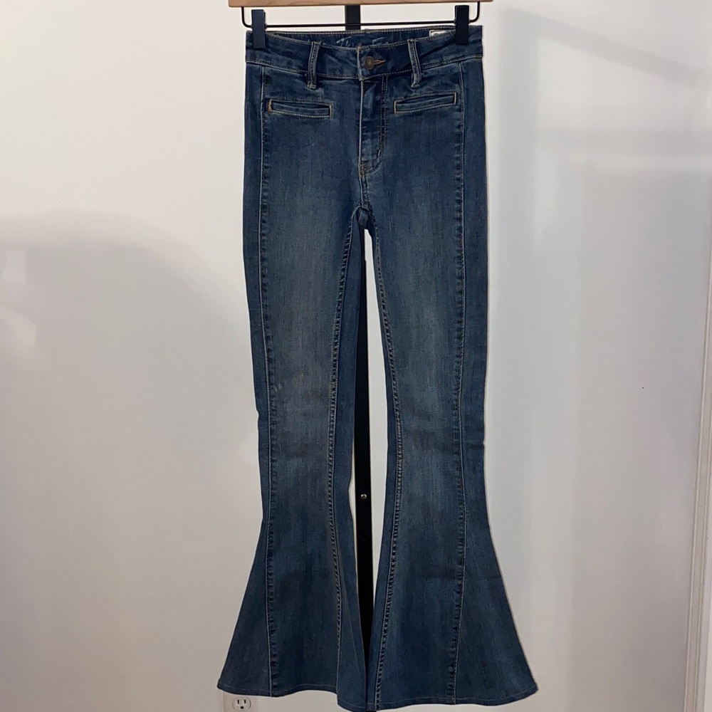 We The Free Dream Lover Flare Bellbottom Jeans Size 24 - Picture 2 of 16